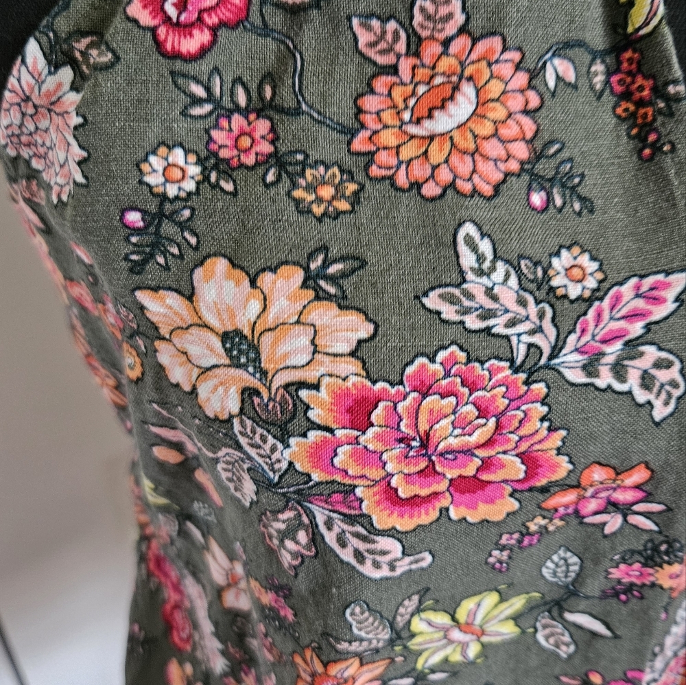 LOFT Olive Floral Halter Tank Top with Pink & Peach Flowers - Picture 4 of 12